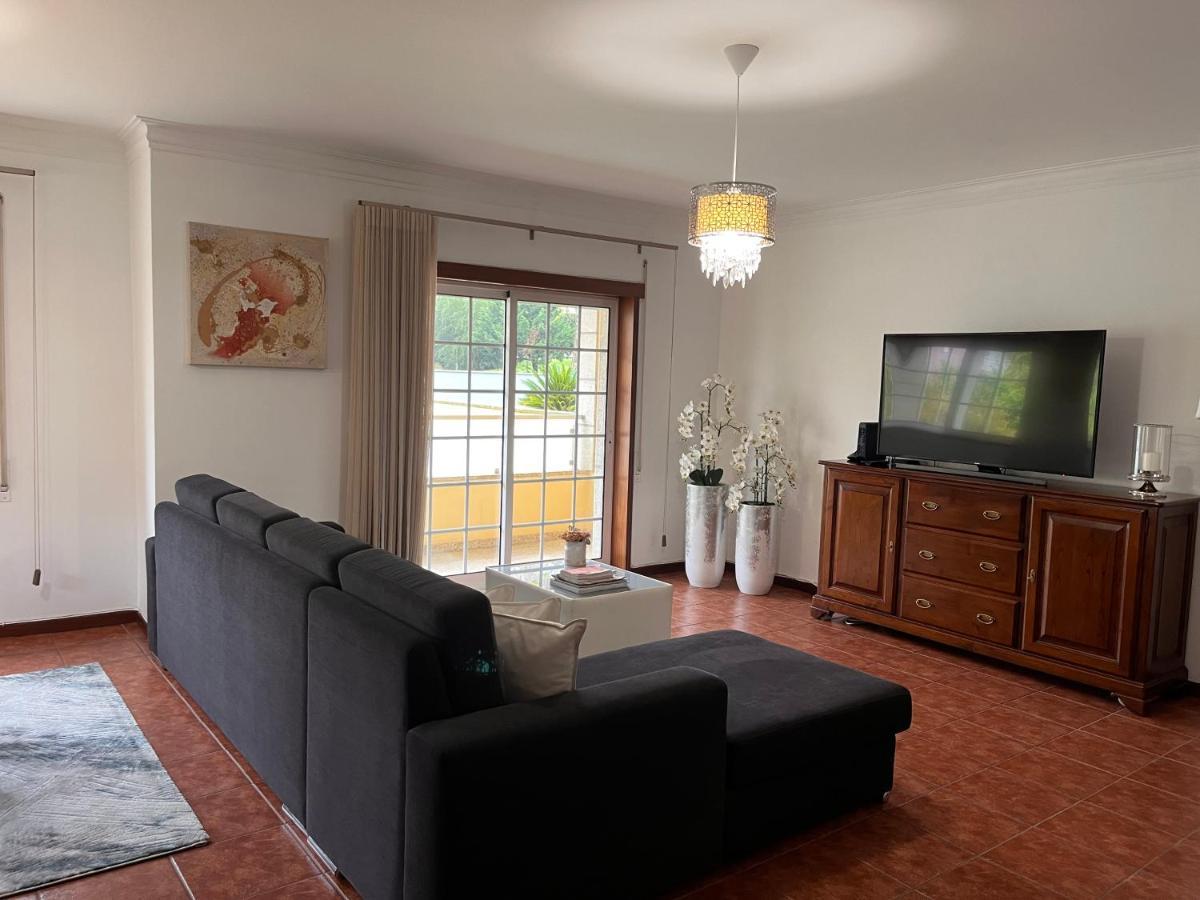 Am Residence Брага Екстериор снимка